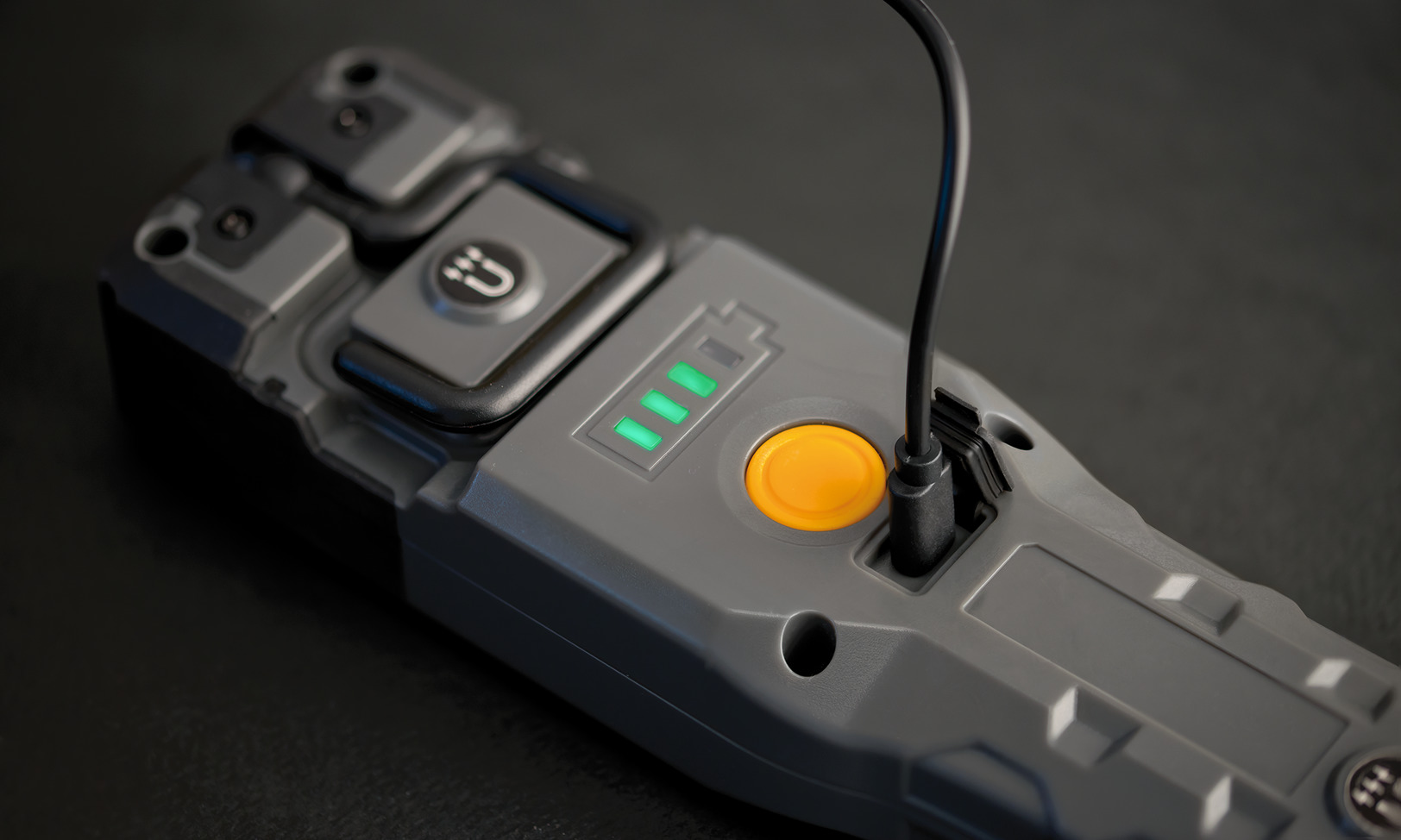 LED Rechargeable Hand Lamp HL 1000 A, IP54, 1000+200lm | brennenstuhl®