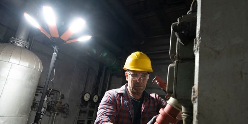 Powerful, flexible LED worklights